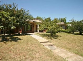 2924 Ryan Place Dr, Fort Worth, TX 76110