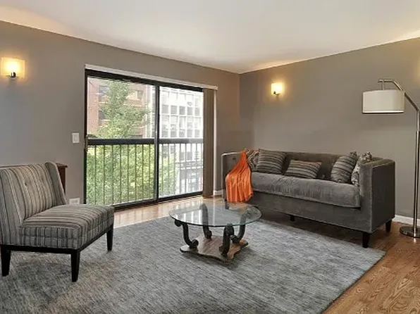225 East 86th Street image 1 of 7