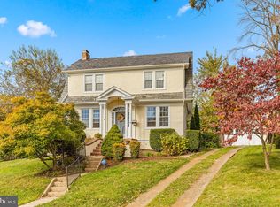 8 Mallow Hill Rd, Baltimore, MD 21229