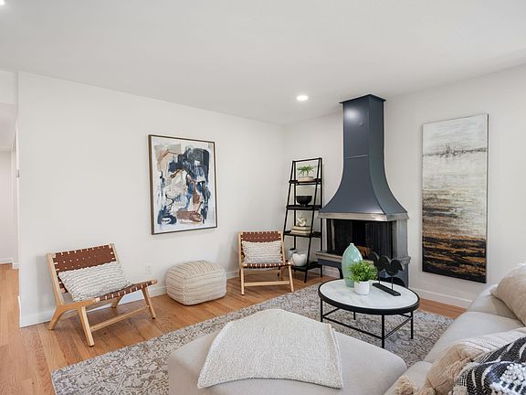 5th image of 22 Rydal Ct