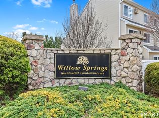 305 Willow Springs #305, New Milford, CT