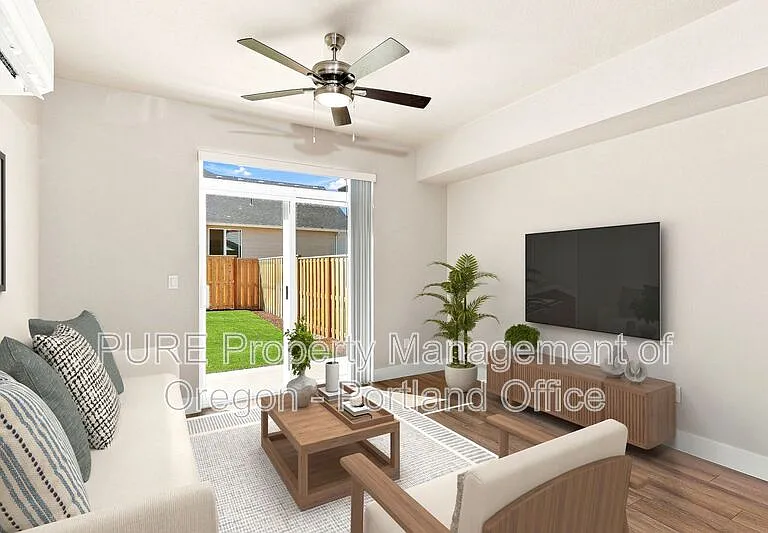 588 NE Alderwood Dr — Photo 1
