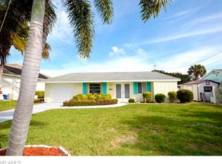 16216 Bowline St, Bokeelia, FL 33922