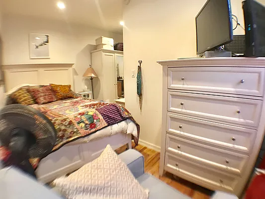 Rented by Ink Realty Services LLC | media 20