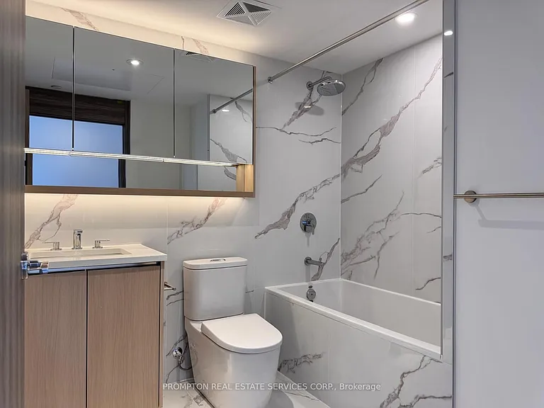 75 Billes Hts #1010 — Photo 8