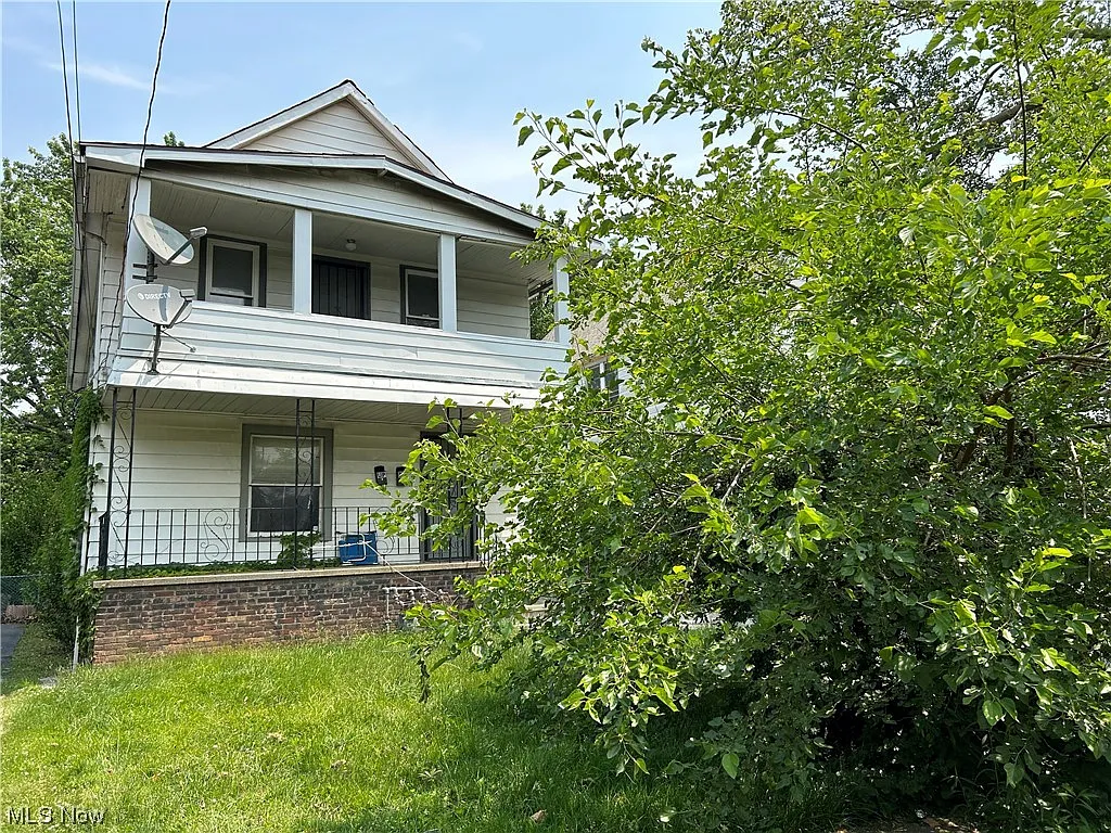 865 Whitcomb Rd photo 1