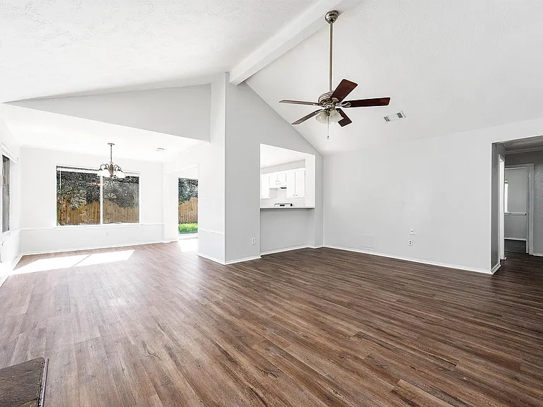 3423 Nutwood Ln — Photo 5