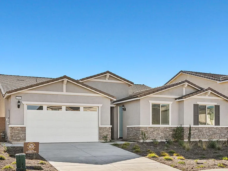 32907 Cambury Pl — Photo 1