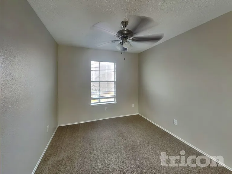 1226 Paul Dr — Photo 15
