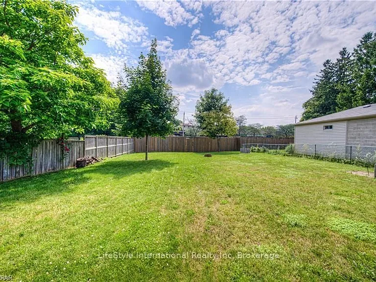 62 Scenic Dr — Photo 14