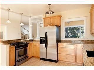 3rd image of 1611 Hoffman Ave