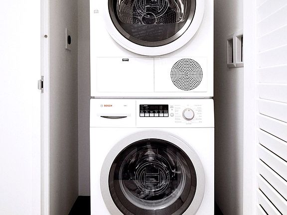 5th image of 70 Pine St APT 703