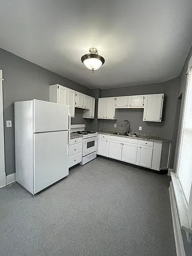 457 Thurman Ave Photo 1