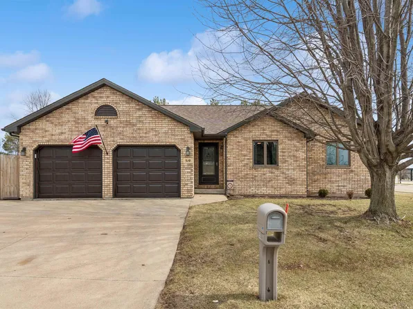 510 Maple Ridge St, Peosta, IA 52068