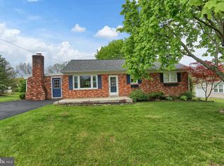52 Meadow Ln, Gettysburg, PA 17325