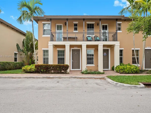 1230 SW 147th Ter #1230, Pembroke Pines, FL 33027