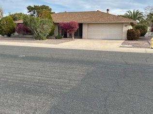 15801 N Lakeforest Dr, Sun City, AZ 85351