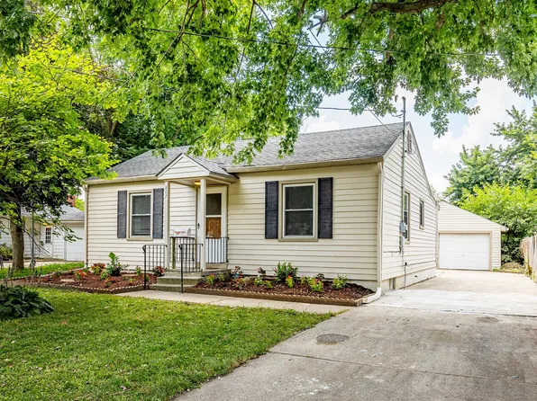 807 W 3rd Ave, Indianola, IA 50125