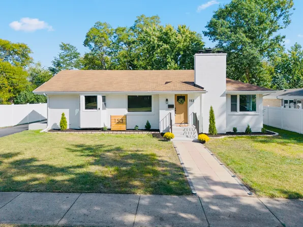 153 Grove Ave, Glen Ellyn, IL 60137