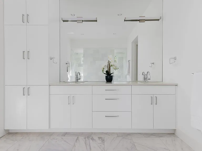 1800 Bay Hill Dr — Photo 17