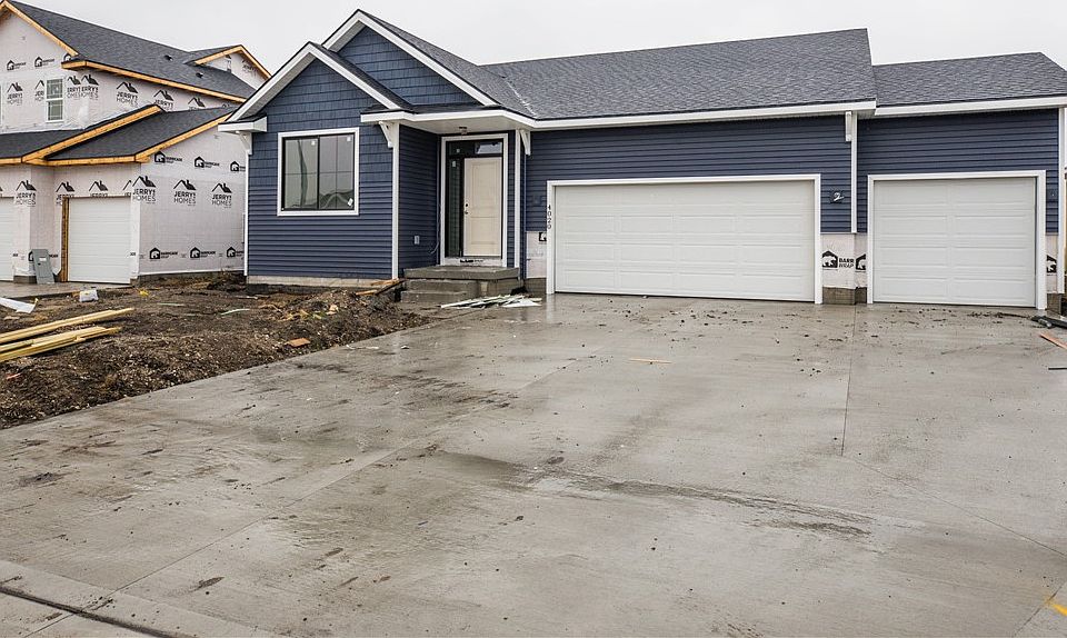 1st image of 4020 NE 6th St