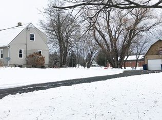 2194 Riverside Dr, Suamico, WI 54313