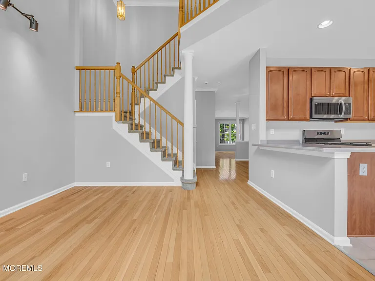 10 Deepwater Cir — Photo 12