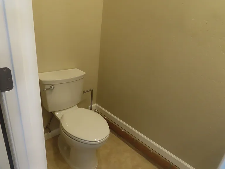 1/2 bath