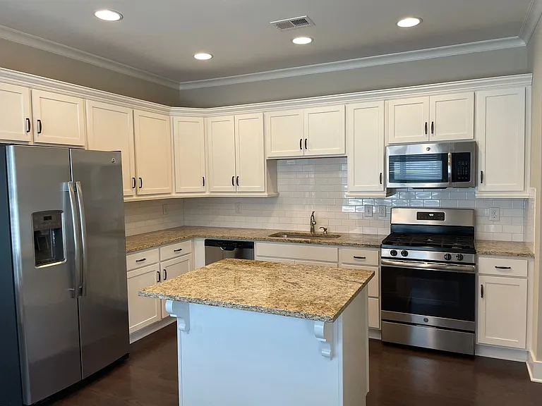 4014 Valley Mnr — Photo 11