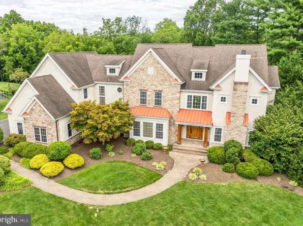 1085 Drew Dr, Yardley, PA 19067