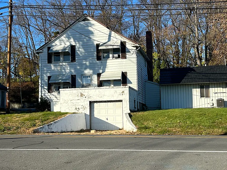 881 Broadway Rd #2 — Photo 1