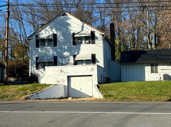 881 Broadway Rd #2, Milton, PA 17847