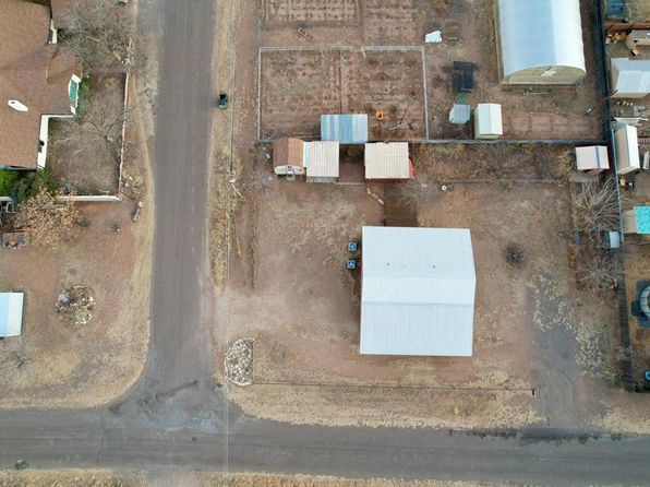 104 W Harriet St, Alpine, TX 79830