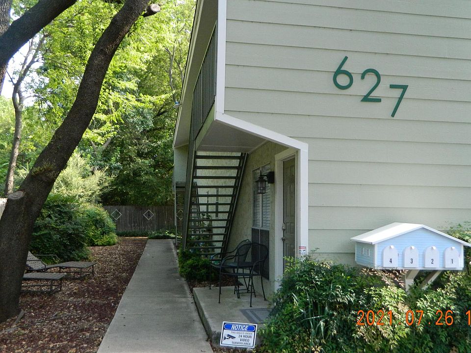 1st image of 627 Texas St #3