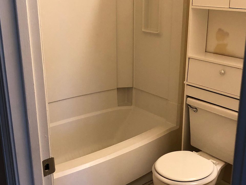 2nd image of 1984 Brightside Dr APT 223