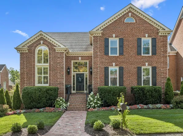 203 Kensington Park, Nashville, TN 37215