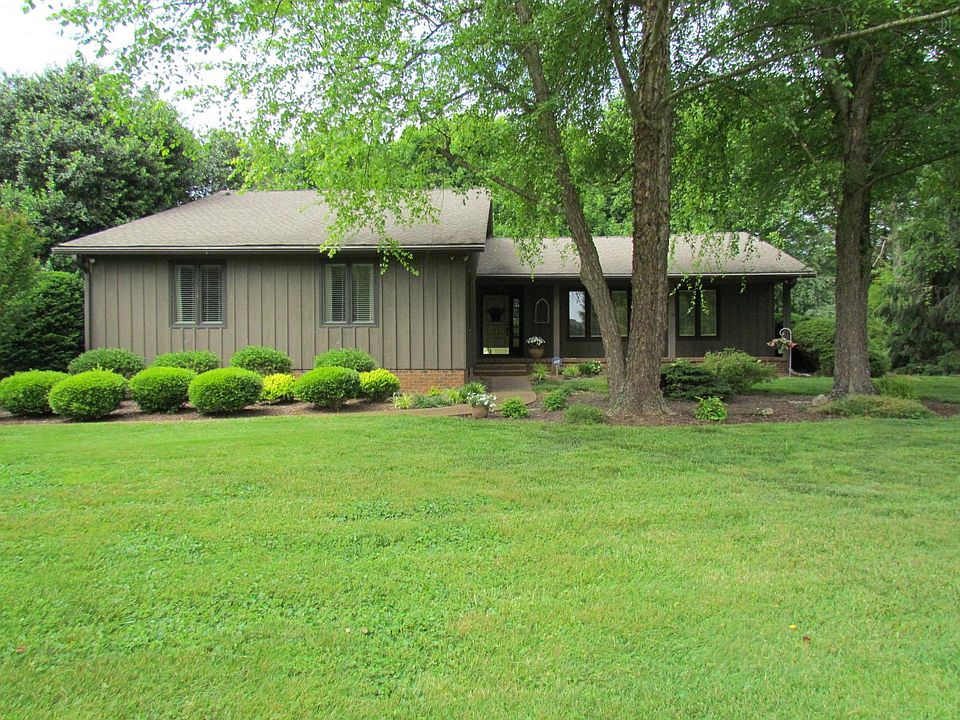 1st image of 3528 Meadowwood Dr