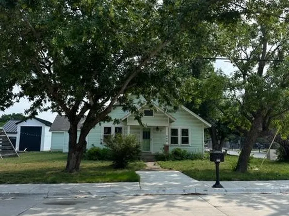 300 Travis St, Roanoke, TX 76262
