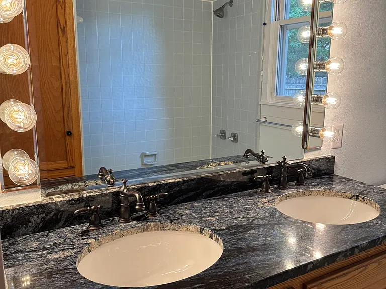 1619 E Mallory St — Photo 14