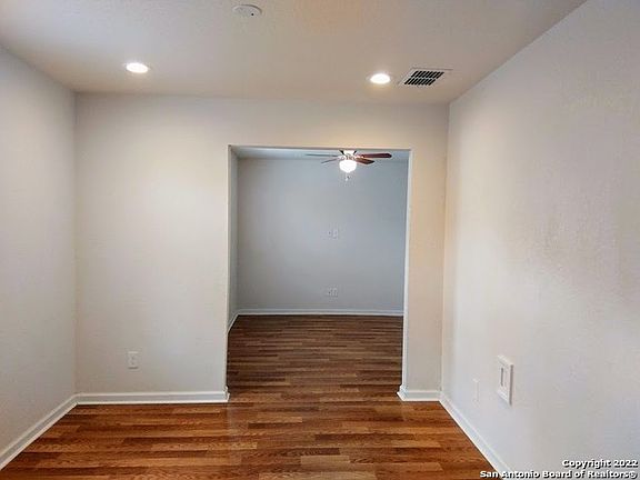 4th image of 340 Maryland St Ste 102