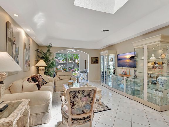 2nd image of 12610 Crystal Pointe Drive #C