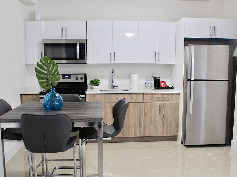 1st image of 971 W Flagler St APT 2