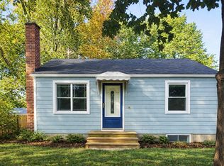 16 Elaine Dr, Broad Brook, CT 06016