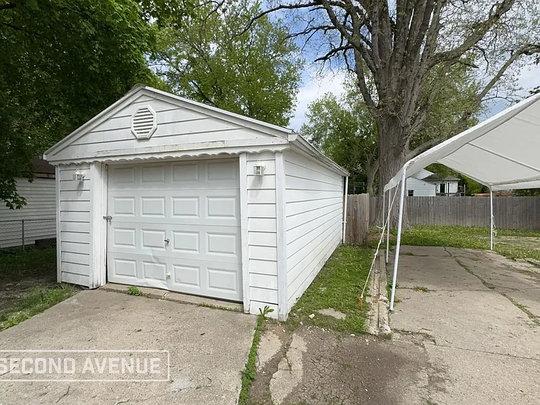 414 N Hayford Ave — Photo 4