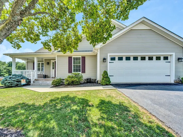 5617 Palmer Green Cir, Roanoke, VA 24012