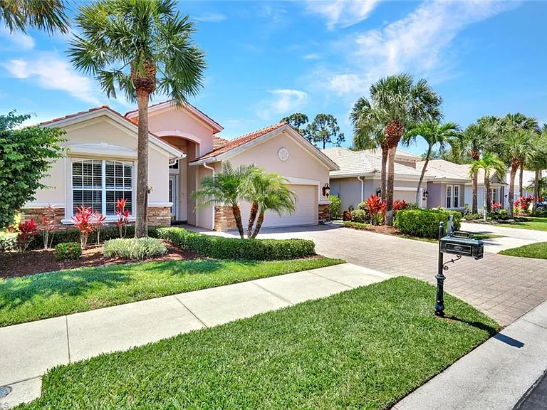 16208 Parque Ln — Photo 2
