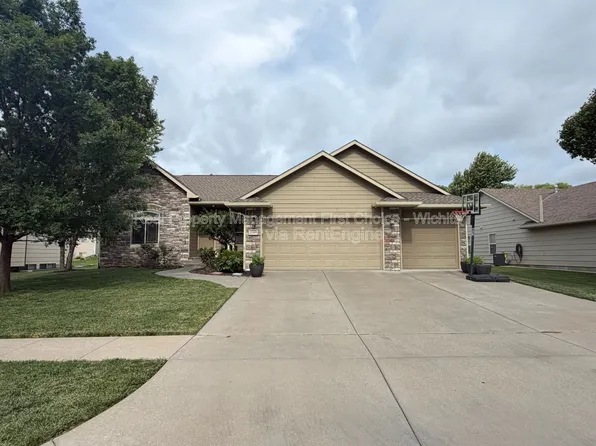 2109 N Newberry St, Derby, KS 67037