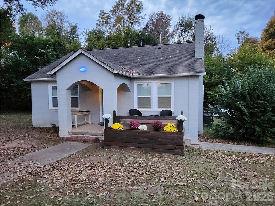 1st image of 4033 W Tyvola Rd