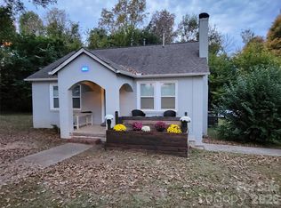 4033 W Tyvola Rd, Charlotte, NC 28208