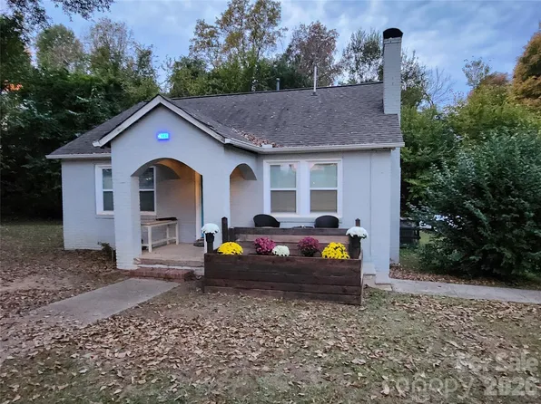 4033 W Tyvola Rd, Charlotte, NC 28208